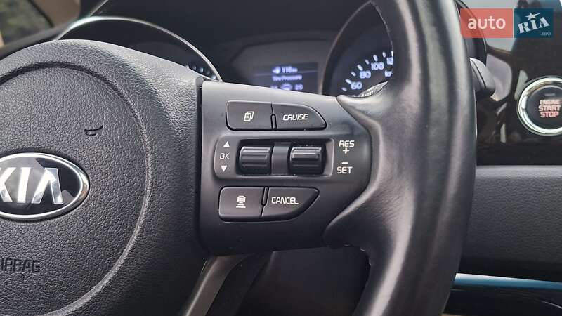 Минивэн Kia Carnival 2019 в Киеве