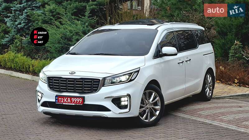 Минивэн Kia Carnival 2019 в Киеве