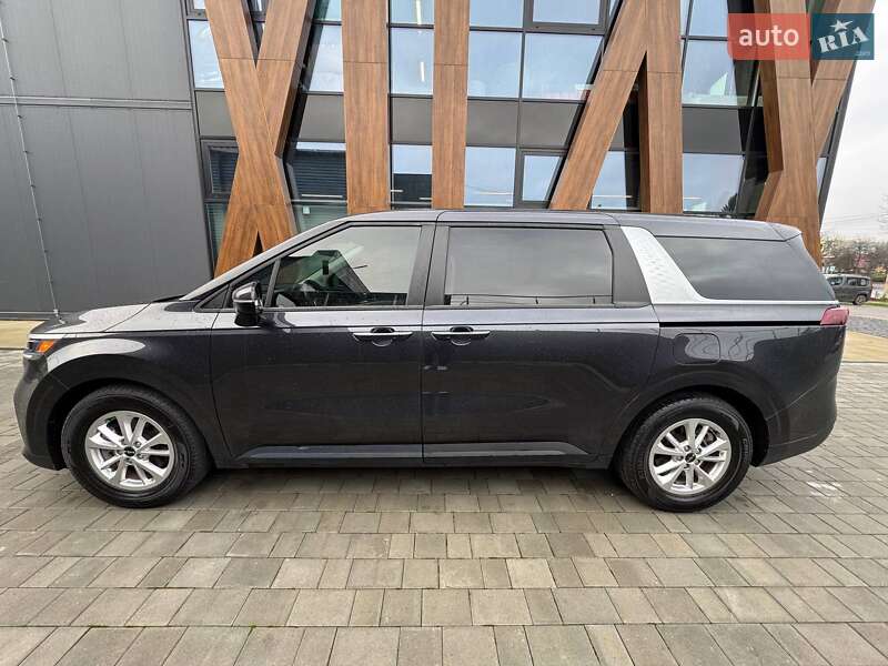 Минивэн Kia Carnival 2023 в Луцке