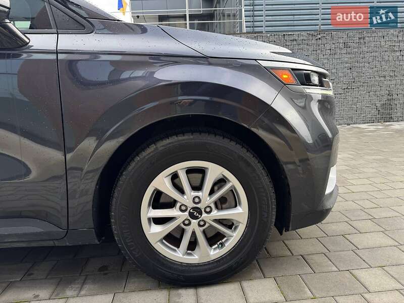 Минивэн Kia Carnival 2023 в Луцке