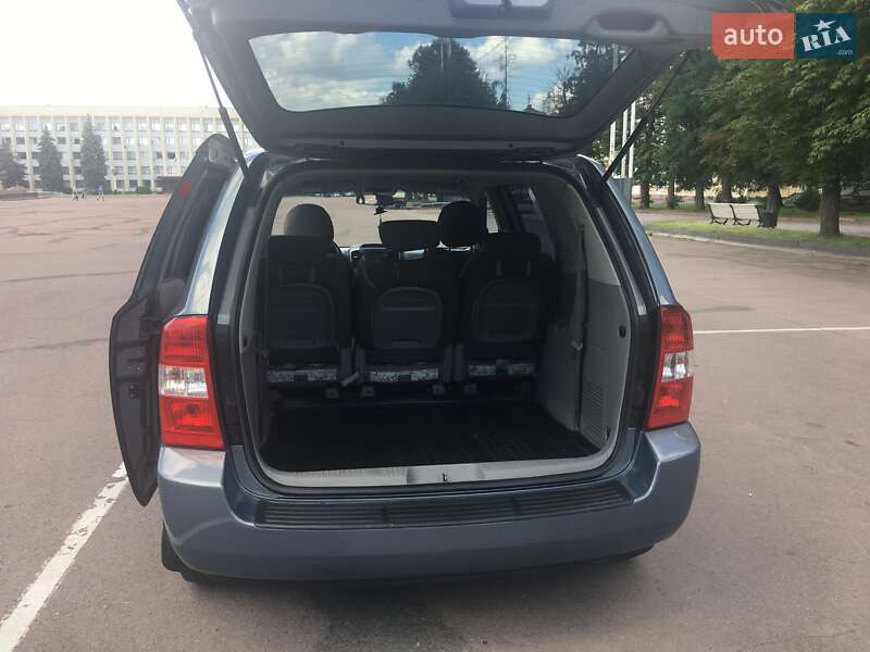 Минивэн Kia Carnival 2008 в Хмельницком фото 6 Минивэн Kia Carnival 2008 в Хмельницком