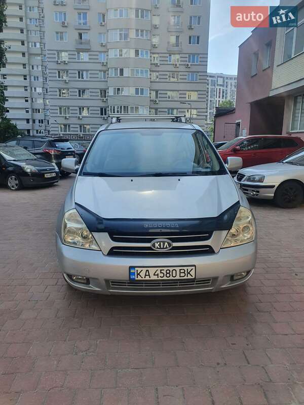 Минивэн Kia Carnival 2006 в Киеве фото Минивэн Kia Carnival 2006 в Киеве
