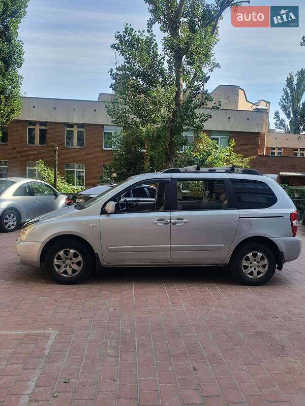 Минивэн Kia Carnival 2006 в Киеве фото 2 Минивэн Kia Carnival 2006 в Киеве