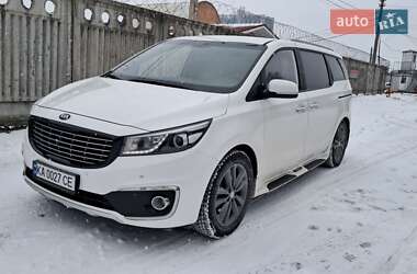 Мінівен Kia Carnival 2016 в Києві
