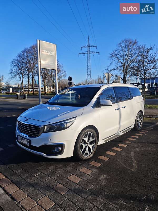 Kia Carnival 2015