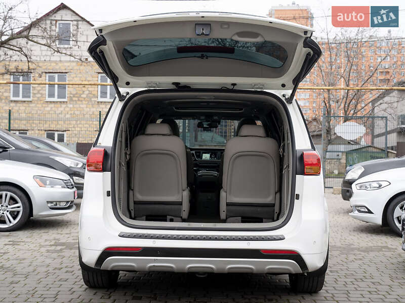 Мінівен Kia Carnival 2014 в Одесі