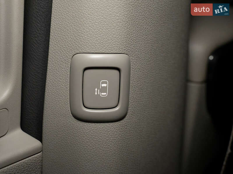 Мінівен Kia Carnival 2014 в Одесі