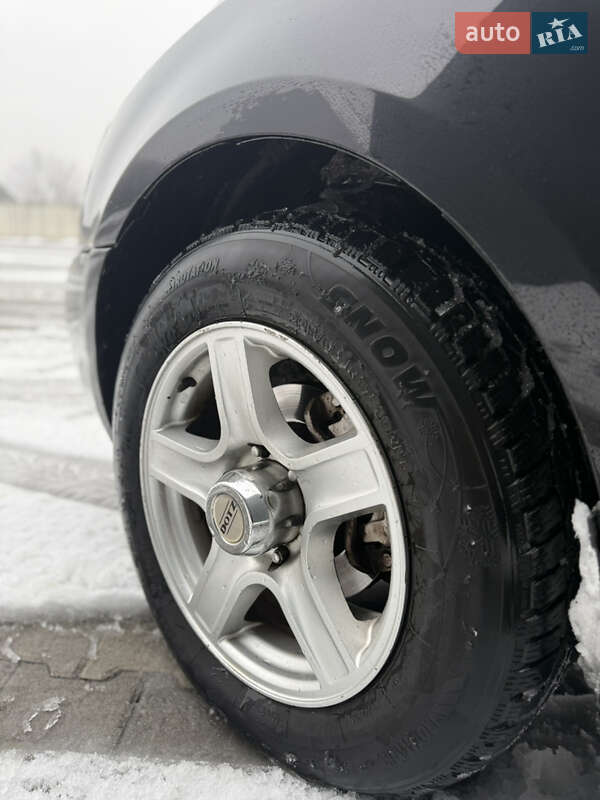 Минивэн Kia Carnival 2007 в Мукачево фото 19 Минивэн Kia Carnival 2007 в Мукачево