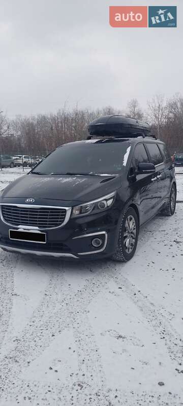 Минивэн Kia Carnival 2014 в Полтаве