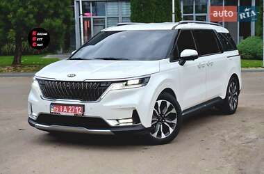 Минивэн Kia Carnival 2021 в Киеве