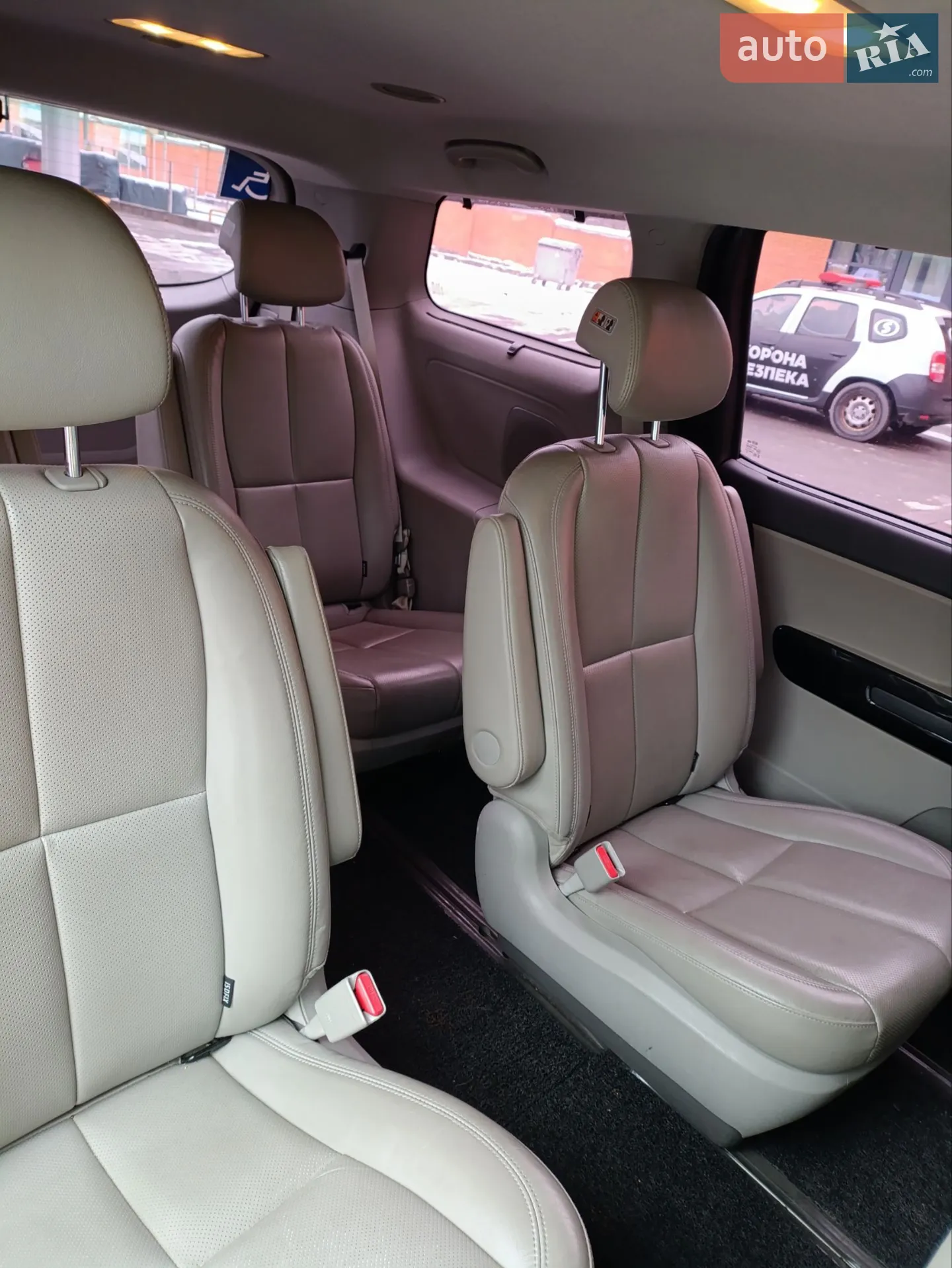2018 Kia Carnival - мініатюра 19