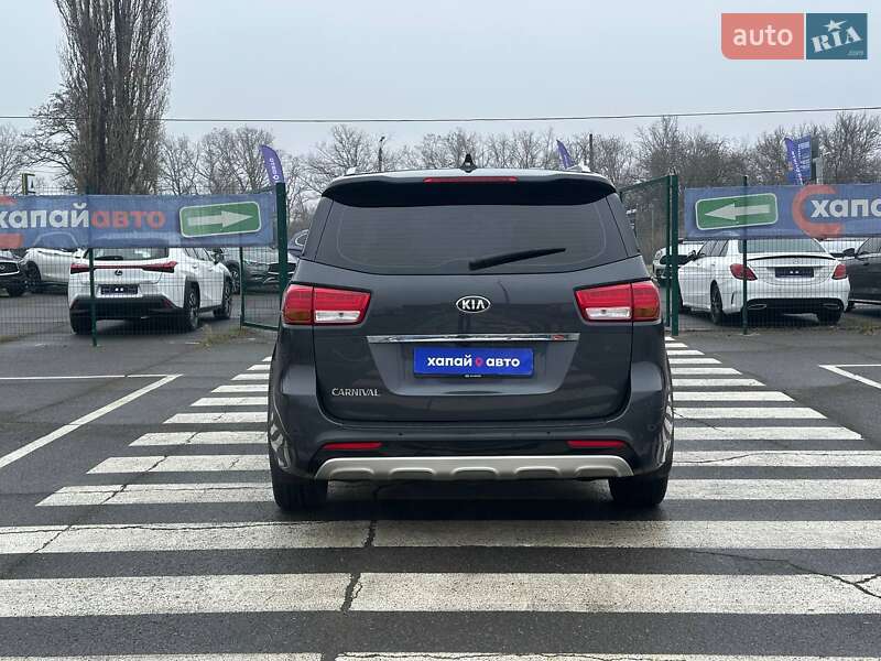 Минивэн Kia Carnival 2017 в Одессе фото 6 Минивэн Kia Carnival 2017 в Одессе