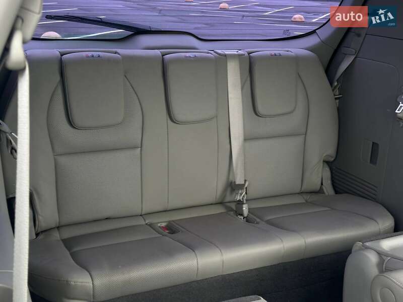 Минивэн Kia Carnival 2017 в Одессе фото 12 Минивэн Kia Carnival 2017 в Одессе