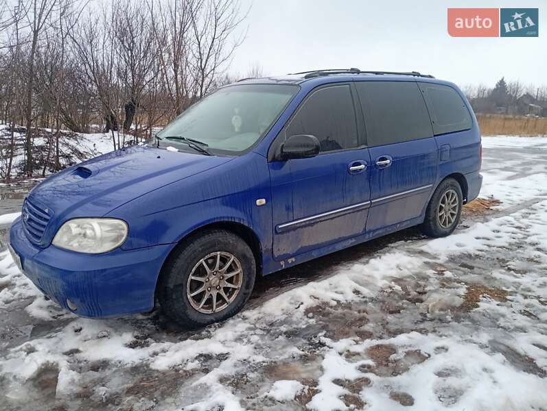 Минивэн Kia Carnival 2004 в Краматорске