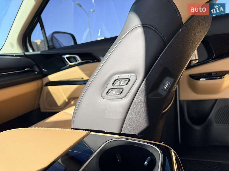 Минивэн Kia Carnival 2023 в Киеве фото 16 Минивэн Kia Carnival 2023 в Киеве