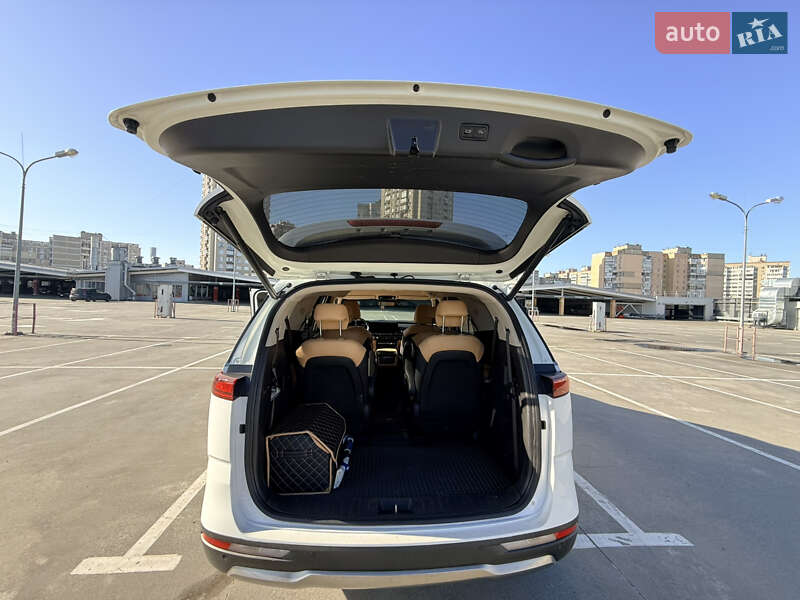 Минивэн Kia Carnival 2023 в Киеве фото 19 Минивэн Kia Carnival 2023 в Киеве