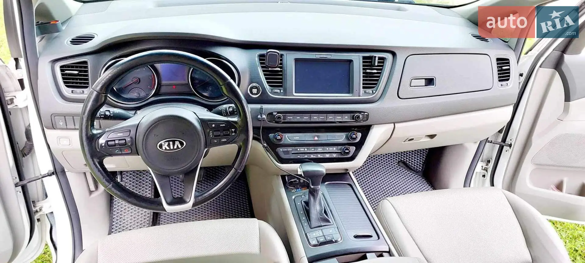2016 Kia Carnival - мініатюра 10