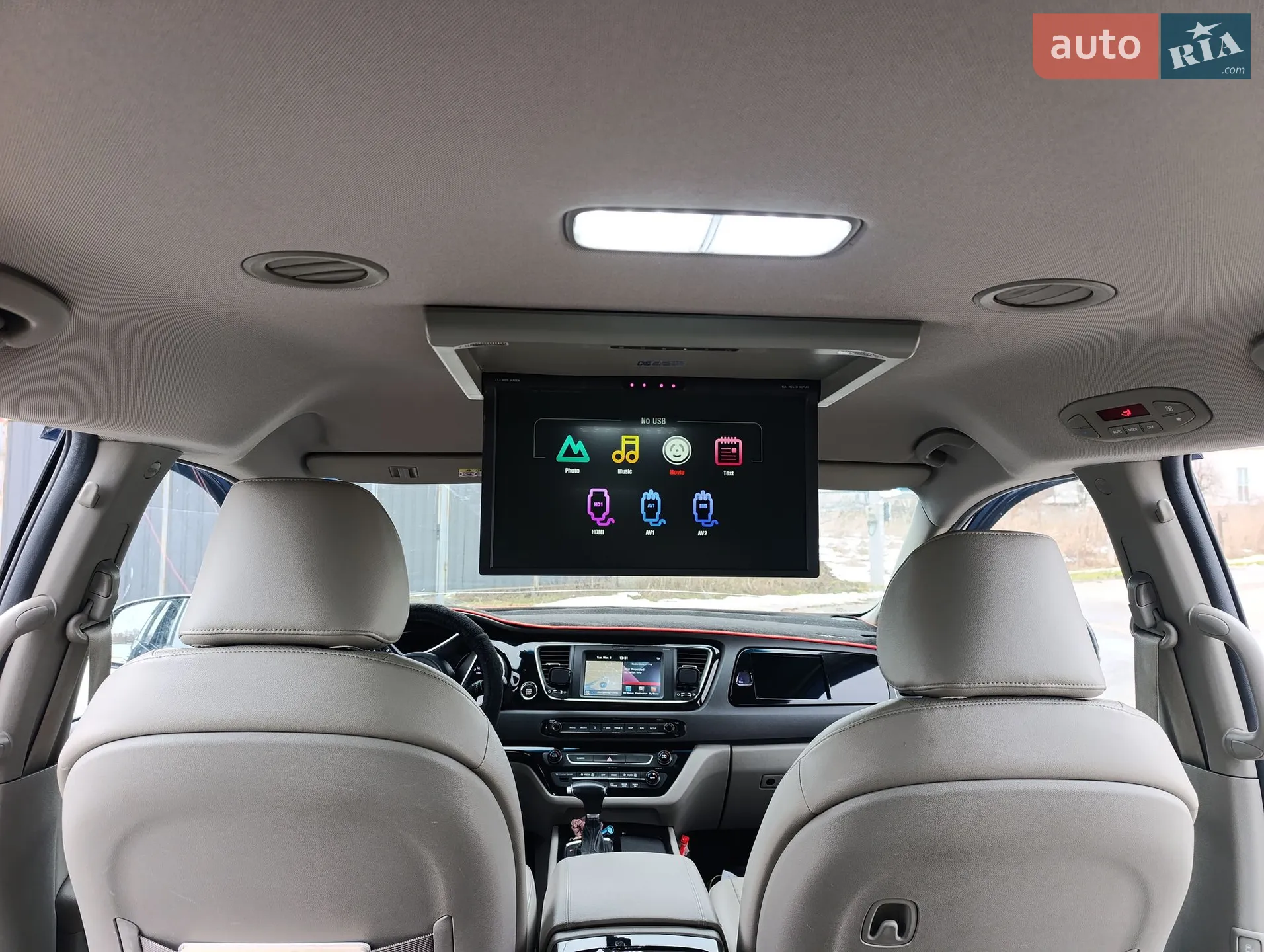 2017 Kia Carnival - мініатюра 6