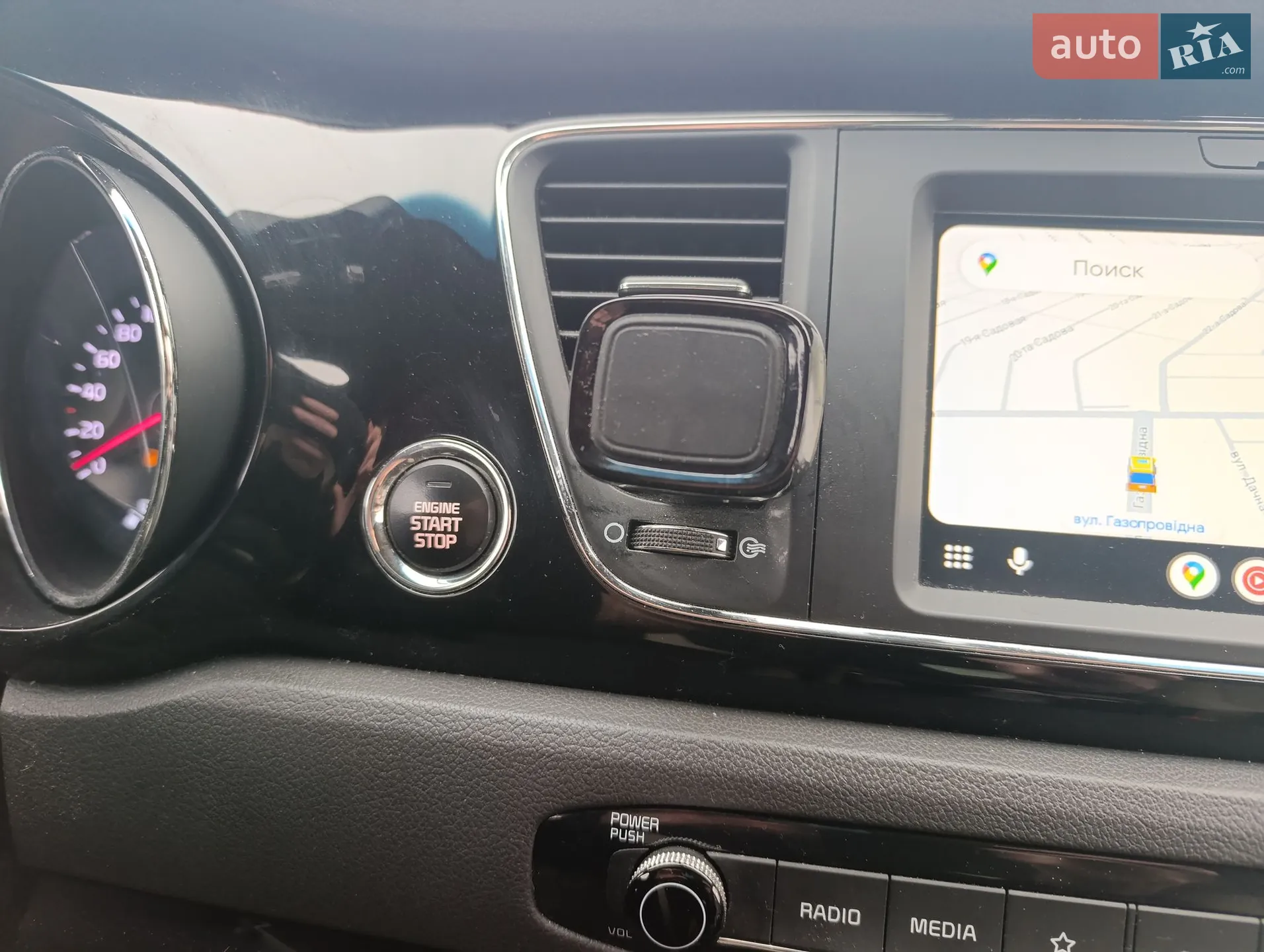 2017 Kia Carnival - мініатюра 35
