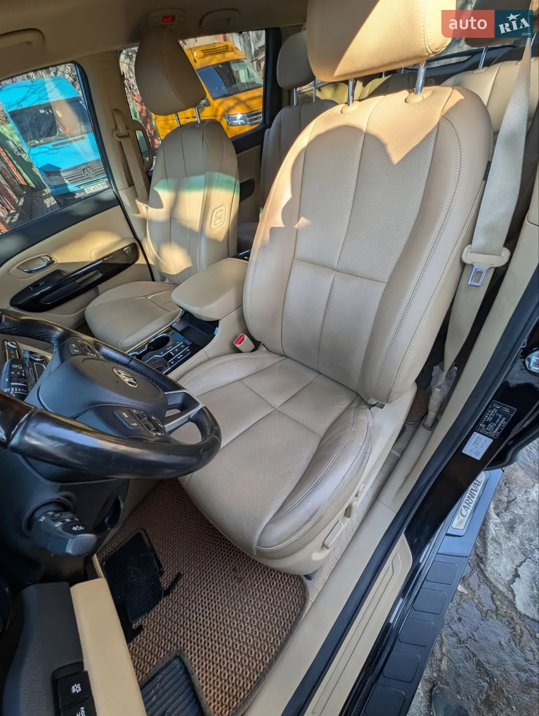 2018 Kia Carnival - мініатюра 13