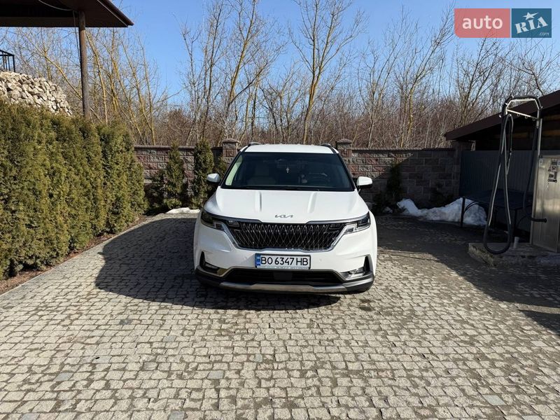 Минивэн Kia Carnival 2023 в Тернополе