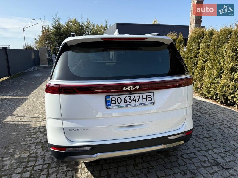 Минивэн Kia Carnival 2023 в Тернополе