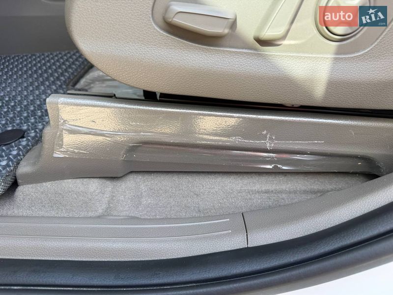 Минивэн Kia Carnival 2023 в Тернополе