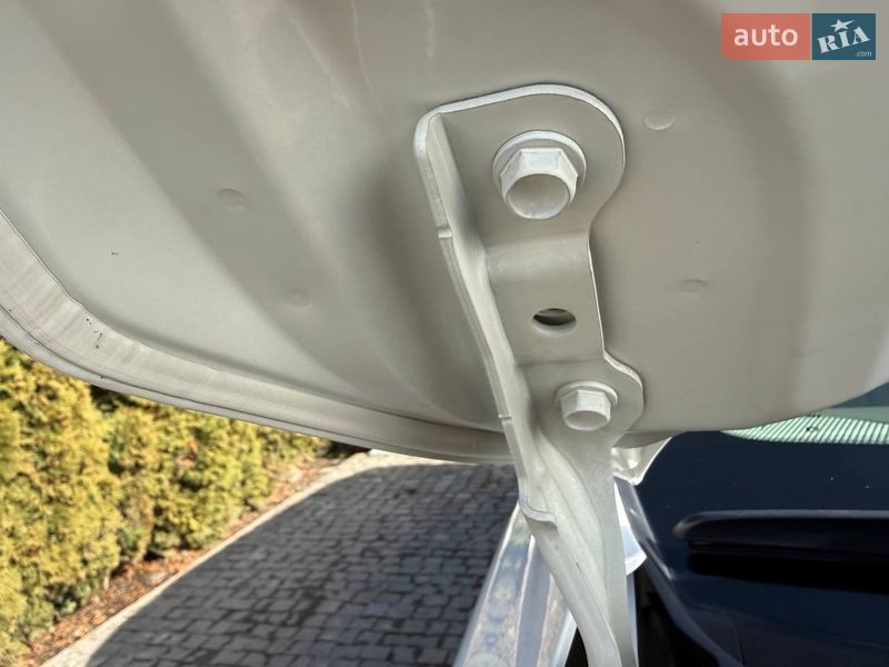 Минивэн Kia Carnival 2023 в Тернополе