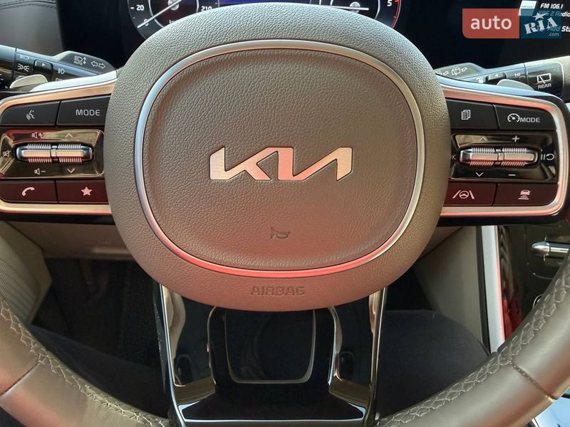 Минивэн Kia Carnival 2023 в Тернополе