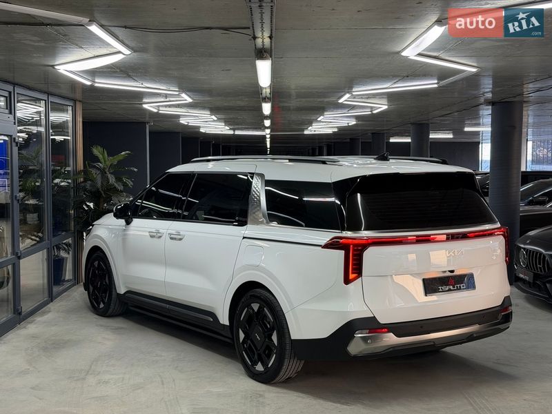 Минивэн Kia Carnival 2024 в Одессе