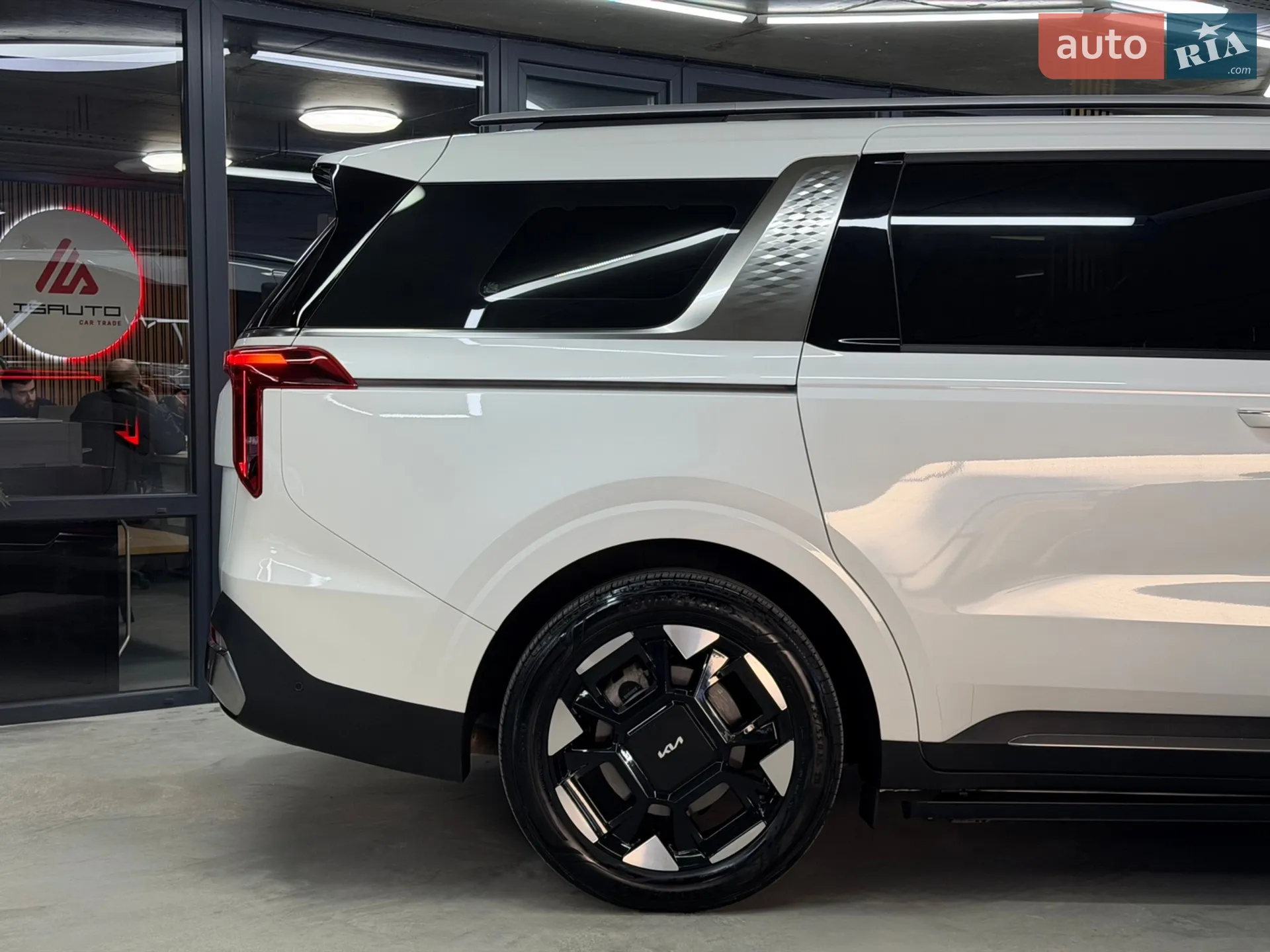 2024 Kia Carnival - мініатюра 18
