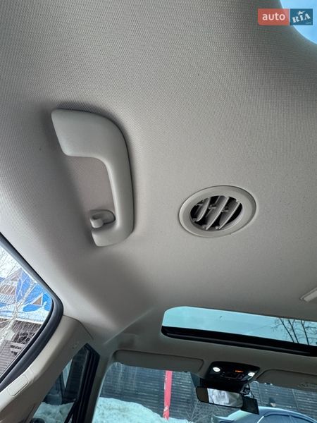 Минивэн Kia Carnival 2023 в Бердичеве