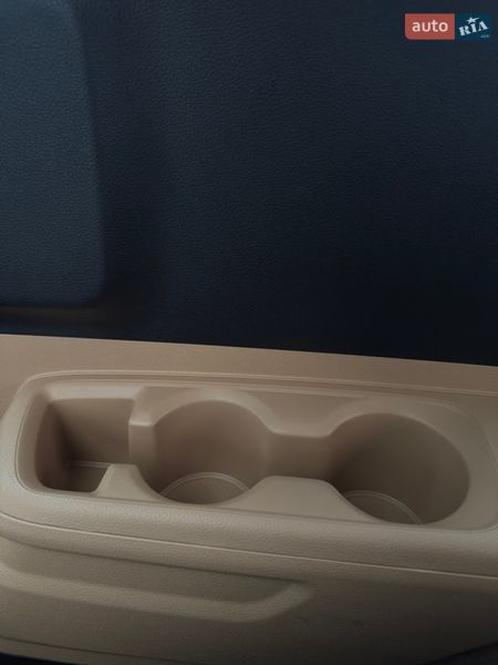 Минивэн Kia Carnival 2023 в Бердичеве