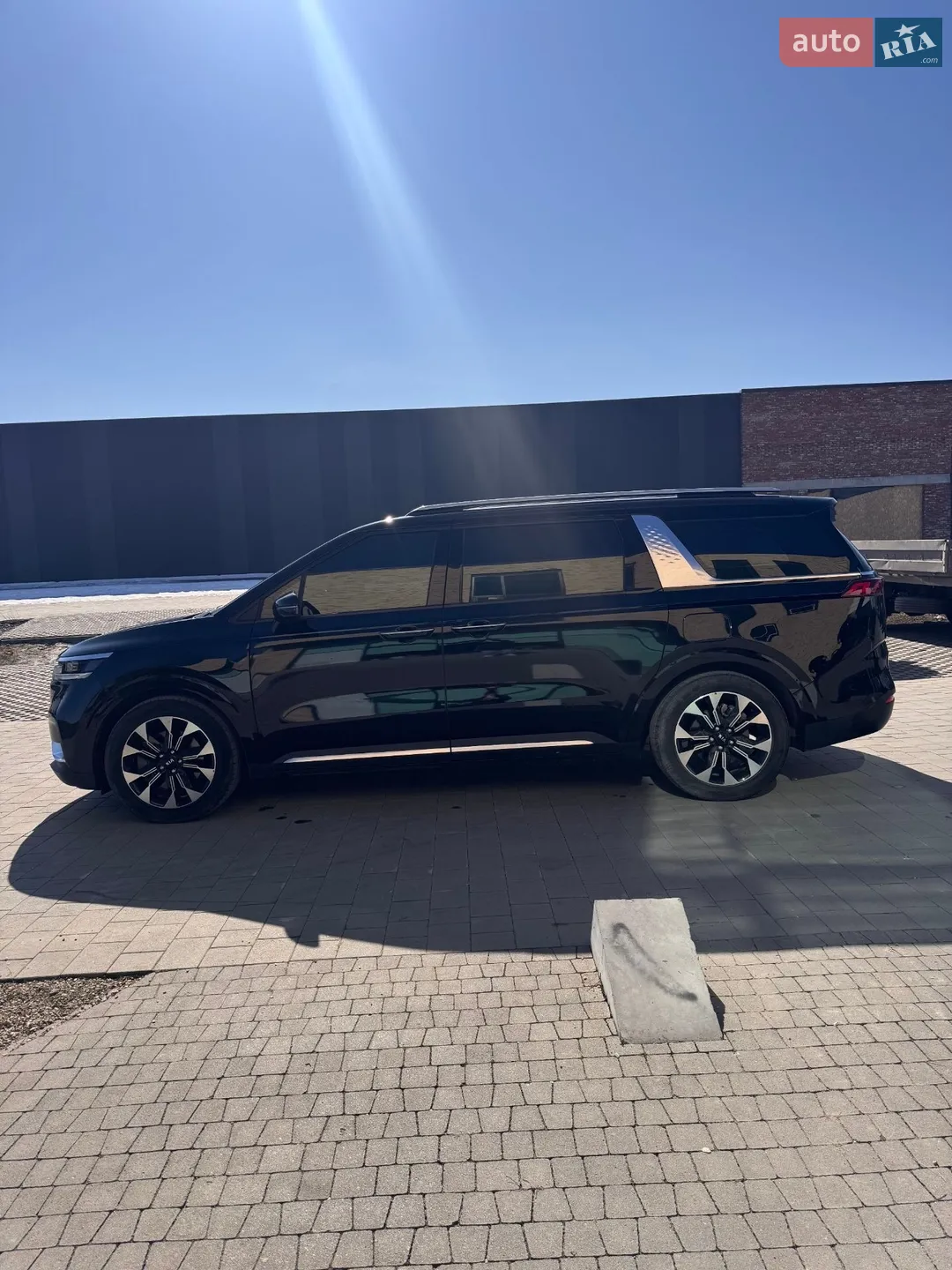 2020 Kia Carnival - мініатюра 6