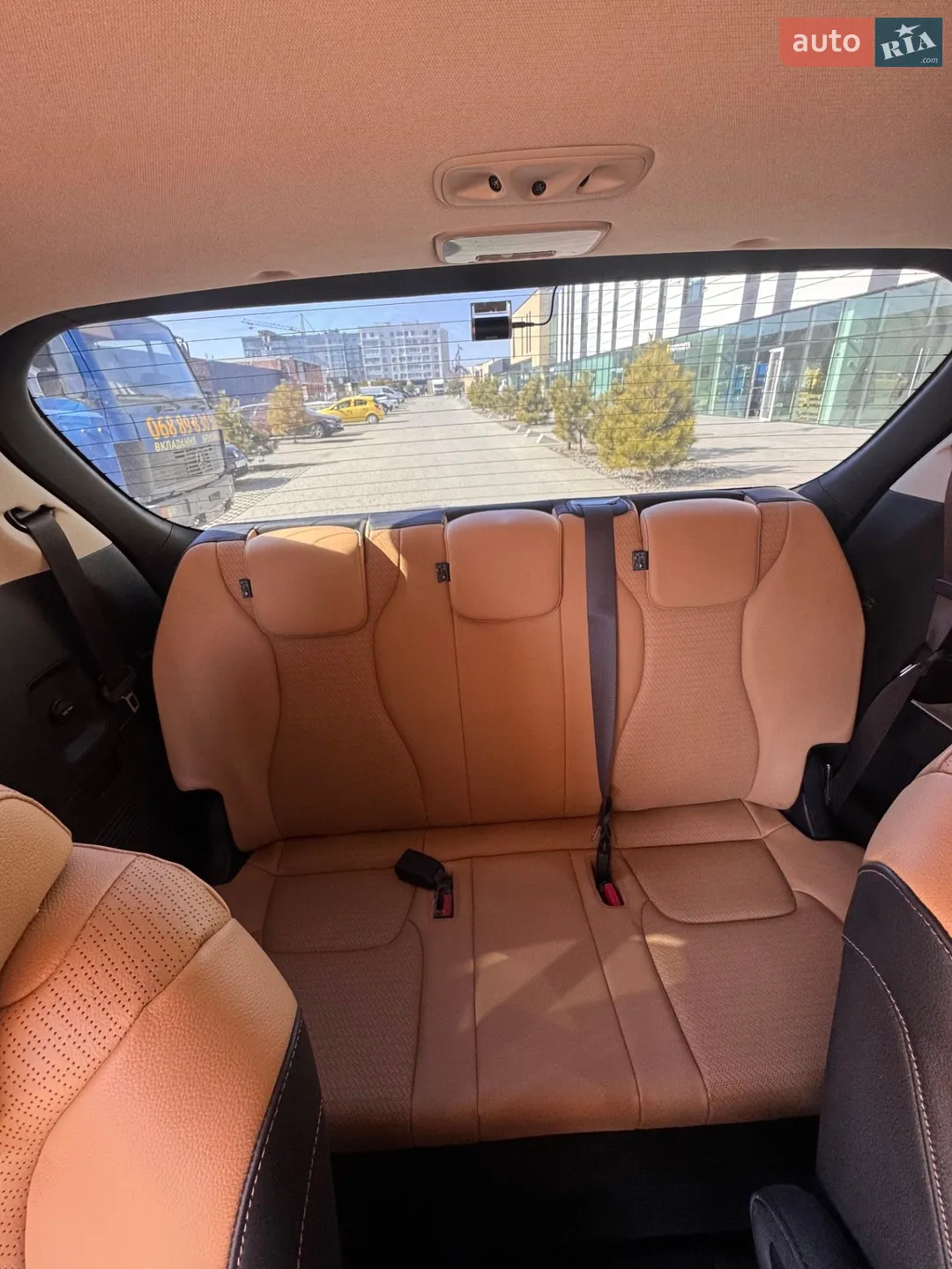 2020 Kia Carnival - мініатюра 24