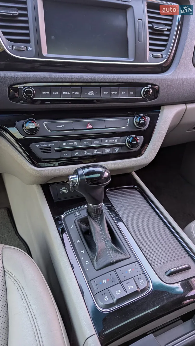 2015 Kia Carnival - мініатюра 11