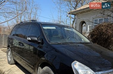 Мінівен Kia Carnival 2011 в Новоселиці