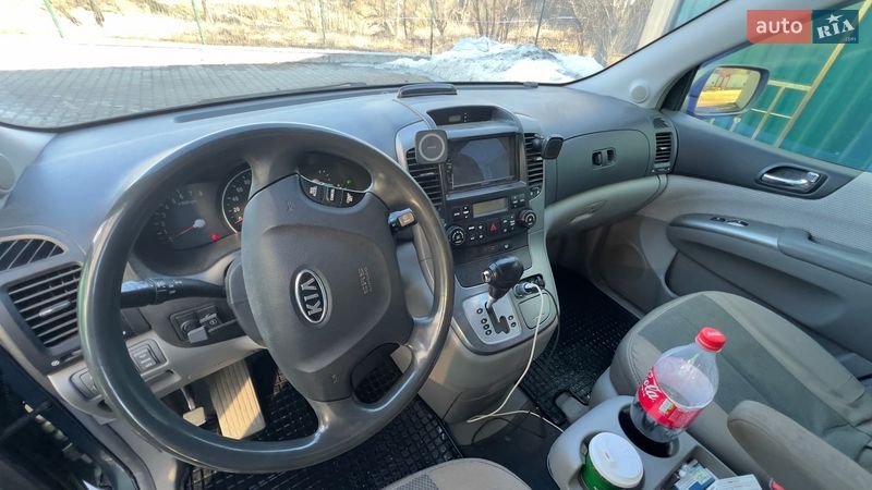 Минивэн Kia Carnival 2007 в Киеве