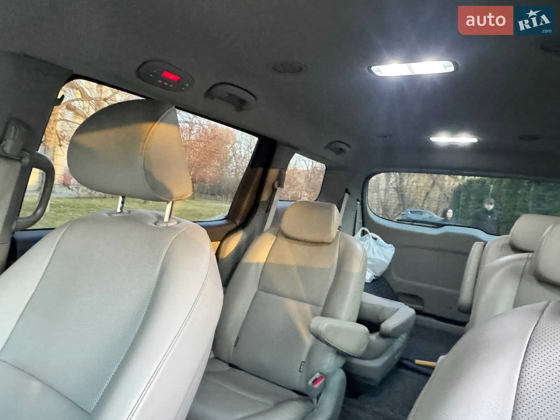 2018 Kia Carnival - мініатюра 20