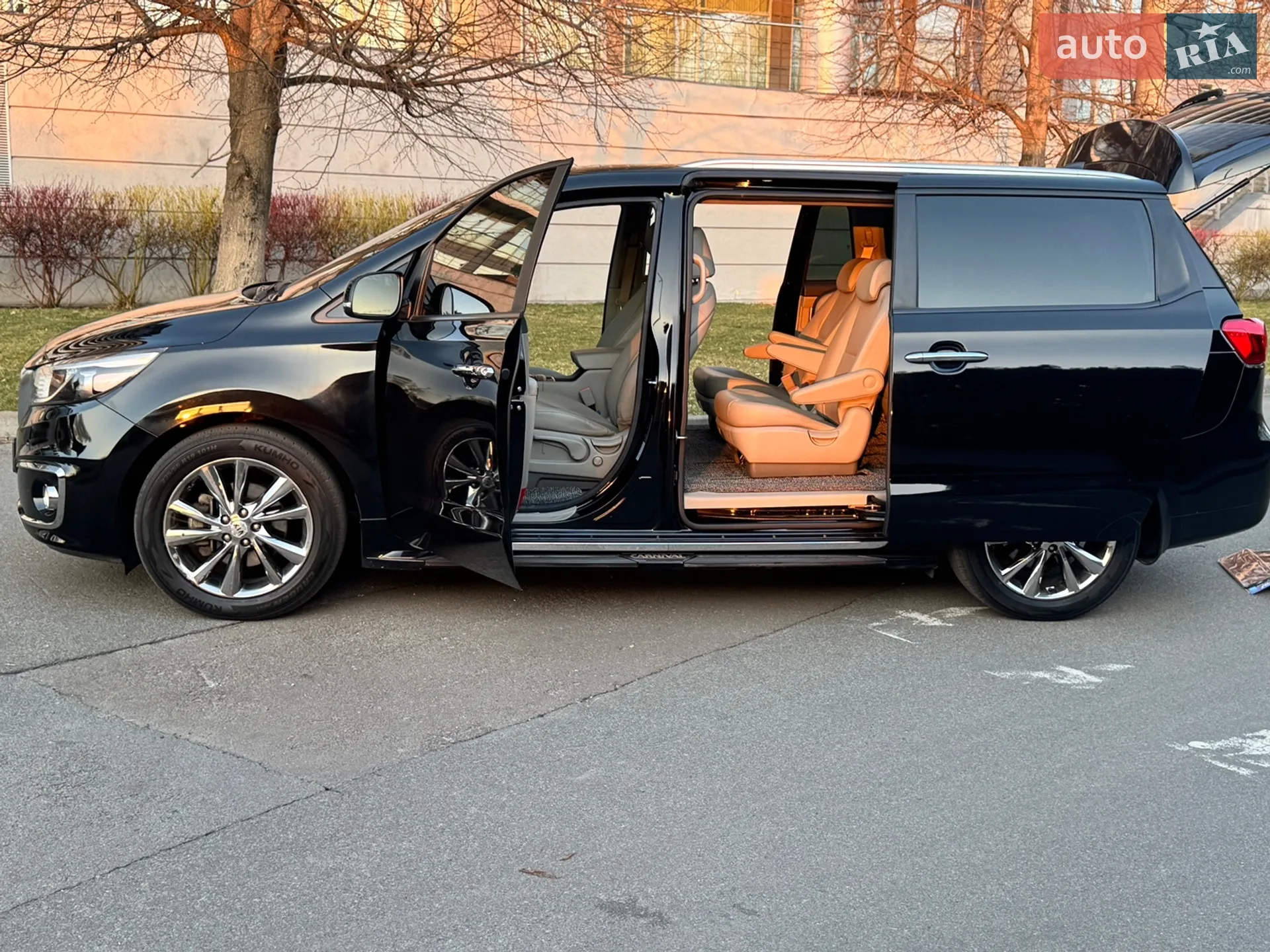 2018 Kia Carnival - мініатюра 6