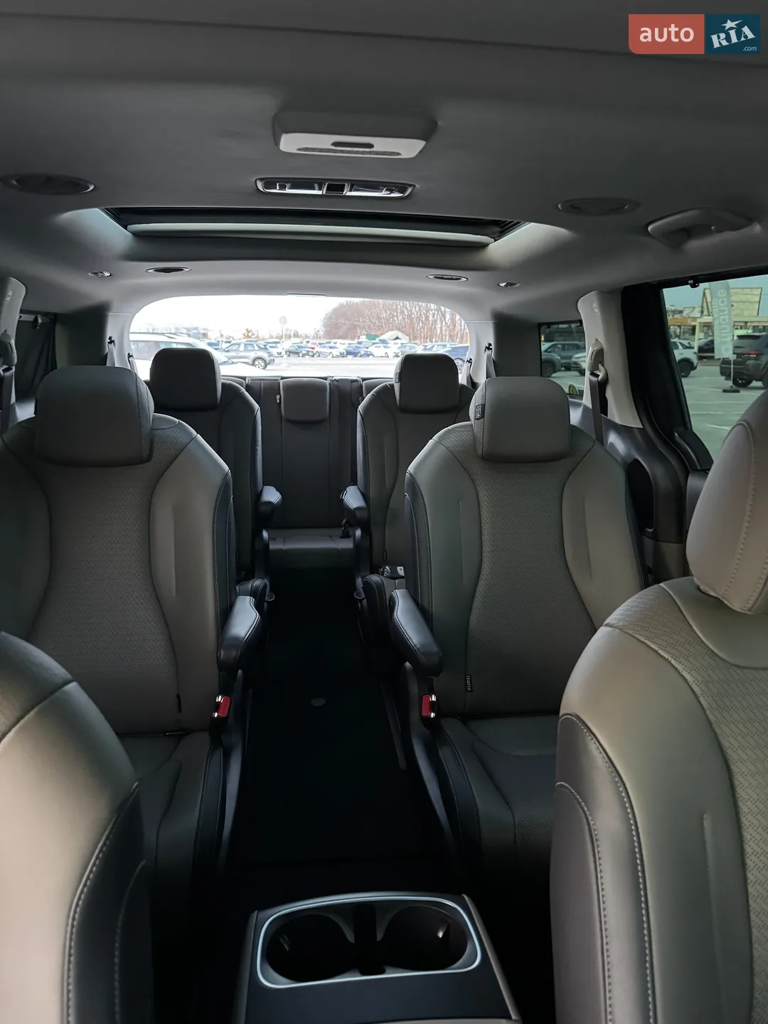 2024 Kia Carnival - мініатюра 25