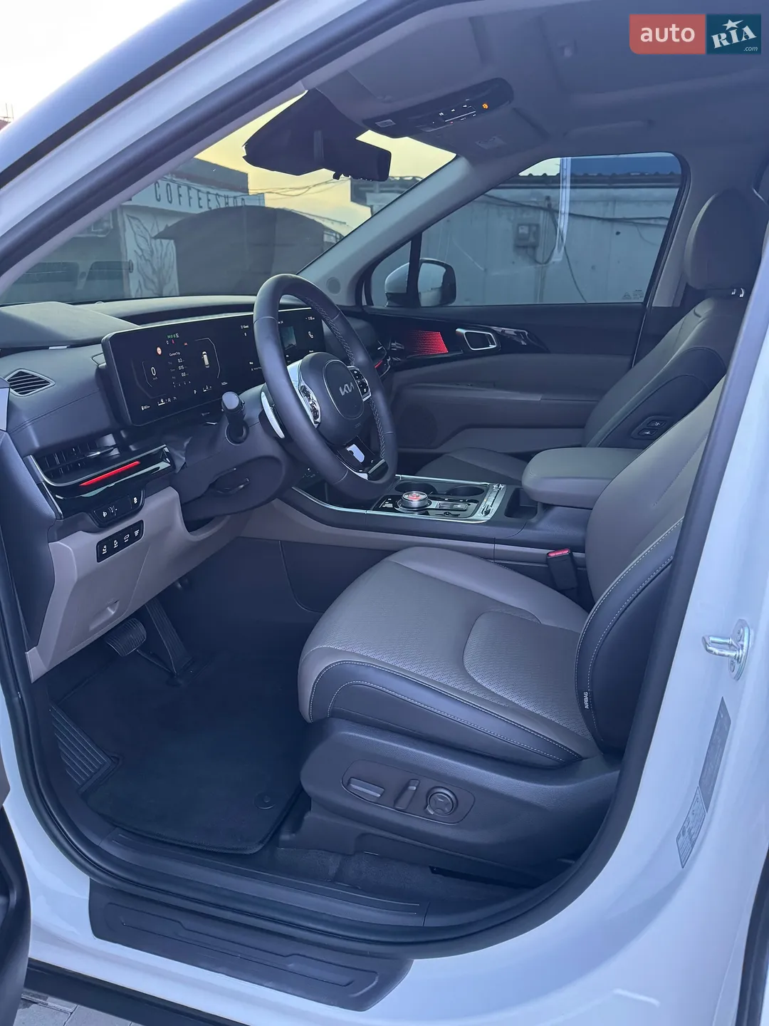 2024 Kia Carnival - мініатюра 38