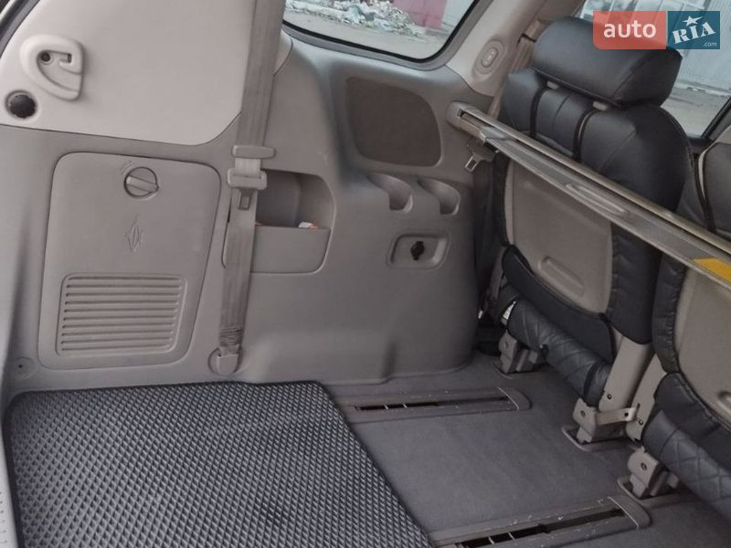 Минивэн Kia Carnival 2007 в Шостке