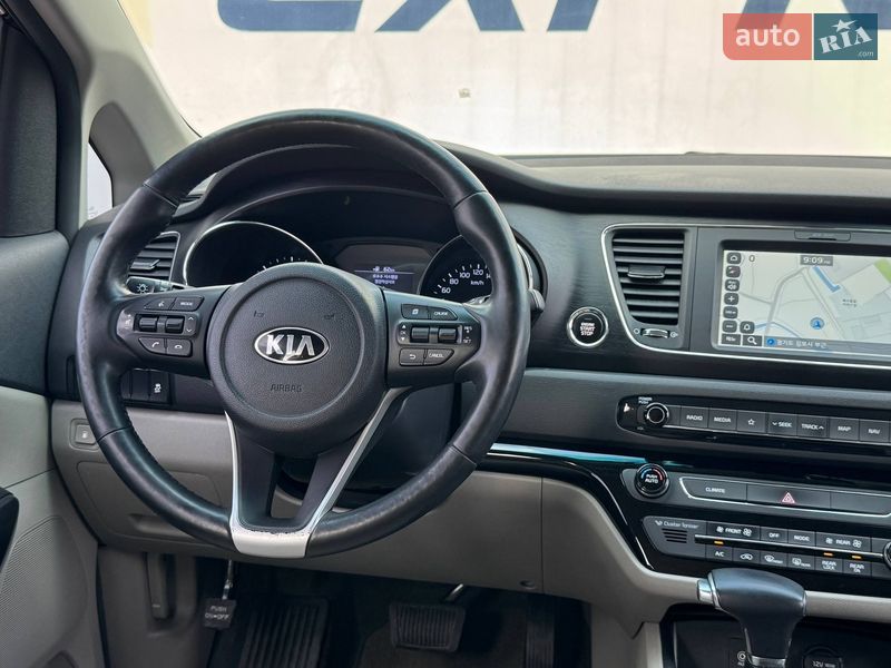 Минивэн Kia Carnival 2019 в Киеве фото 32 Минивэн Kia Carnival 2019 в Киеве