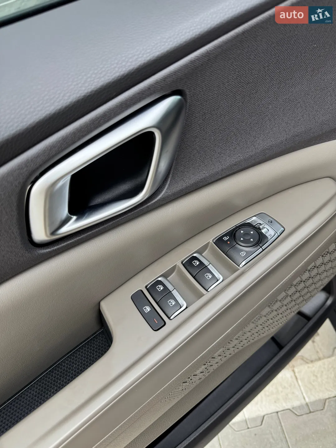 2024 Kia Carnival - мініатюра 28