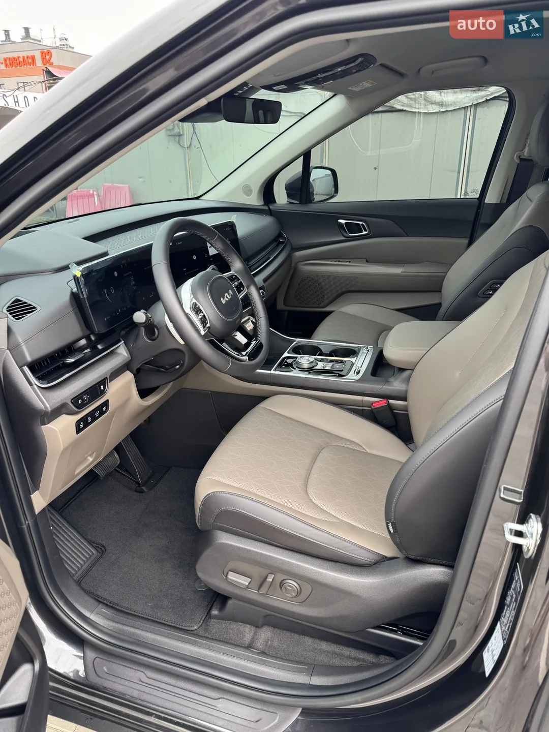 2024 Kia Carnival - мініатюра 30