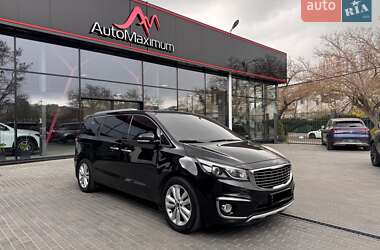 Минивэн Kia Carnival 2017 в Одессе