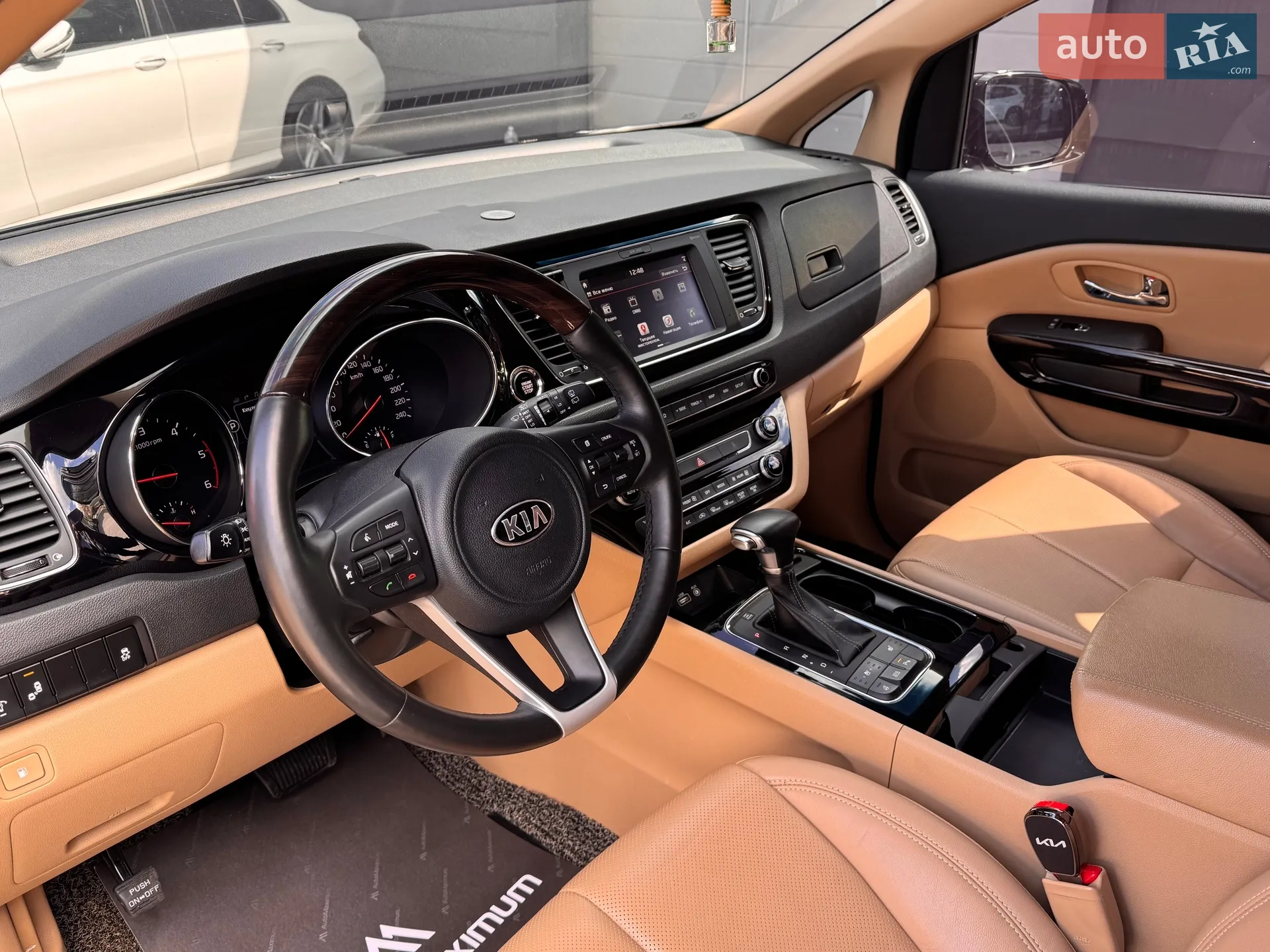 2017 Kia Carnival - мініатюра 10