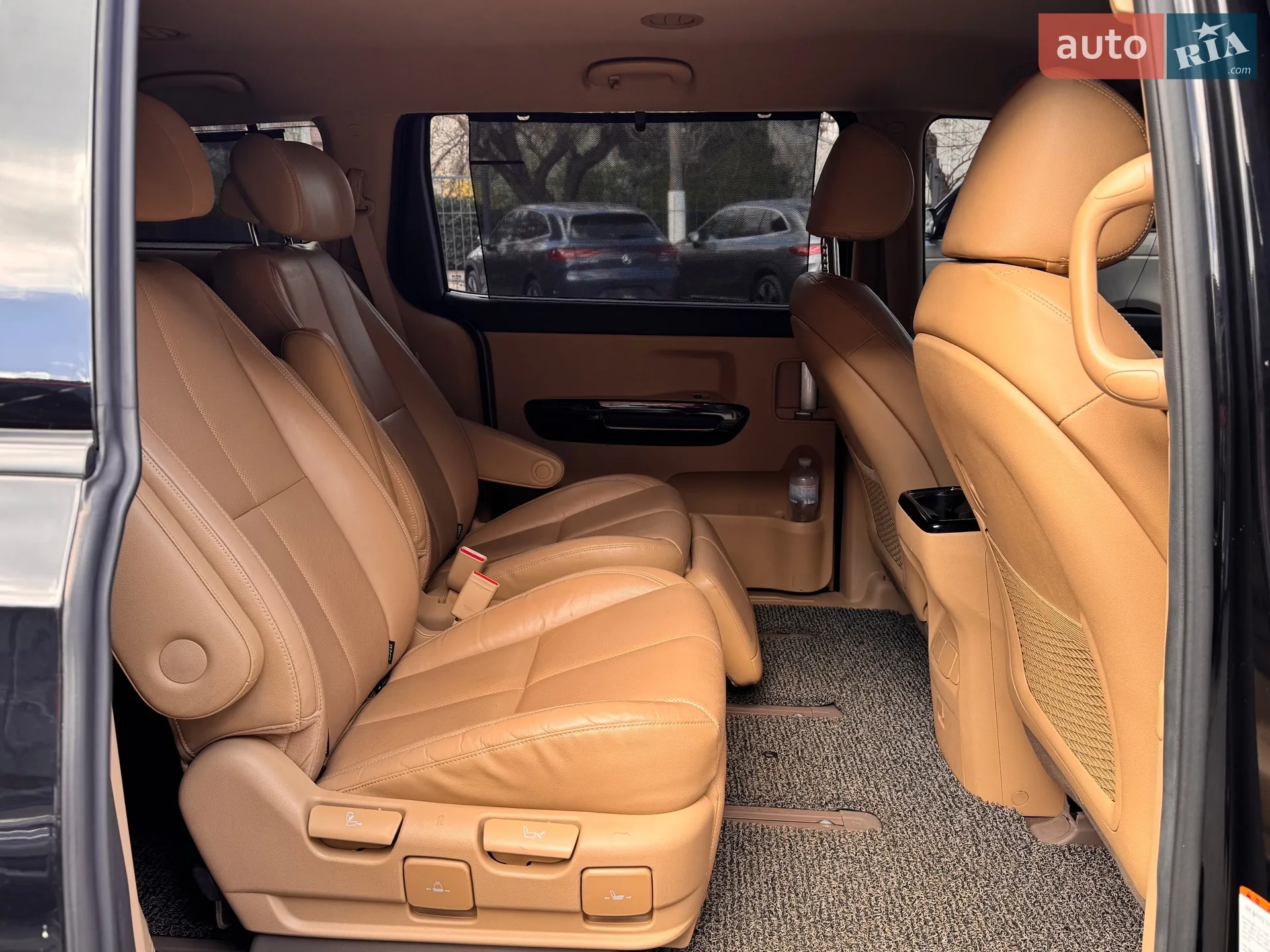 2017 Kia Carnival - мініатюра 16