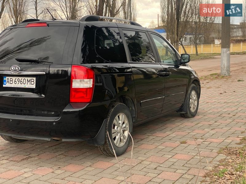 Мінівен Kia Carnival 2012 в Коростені